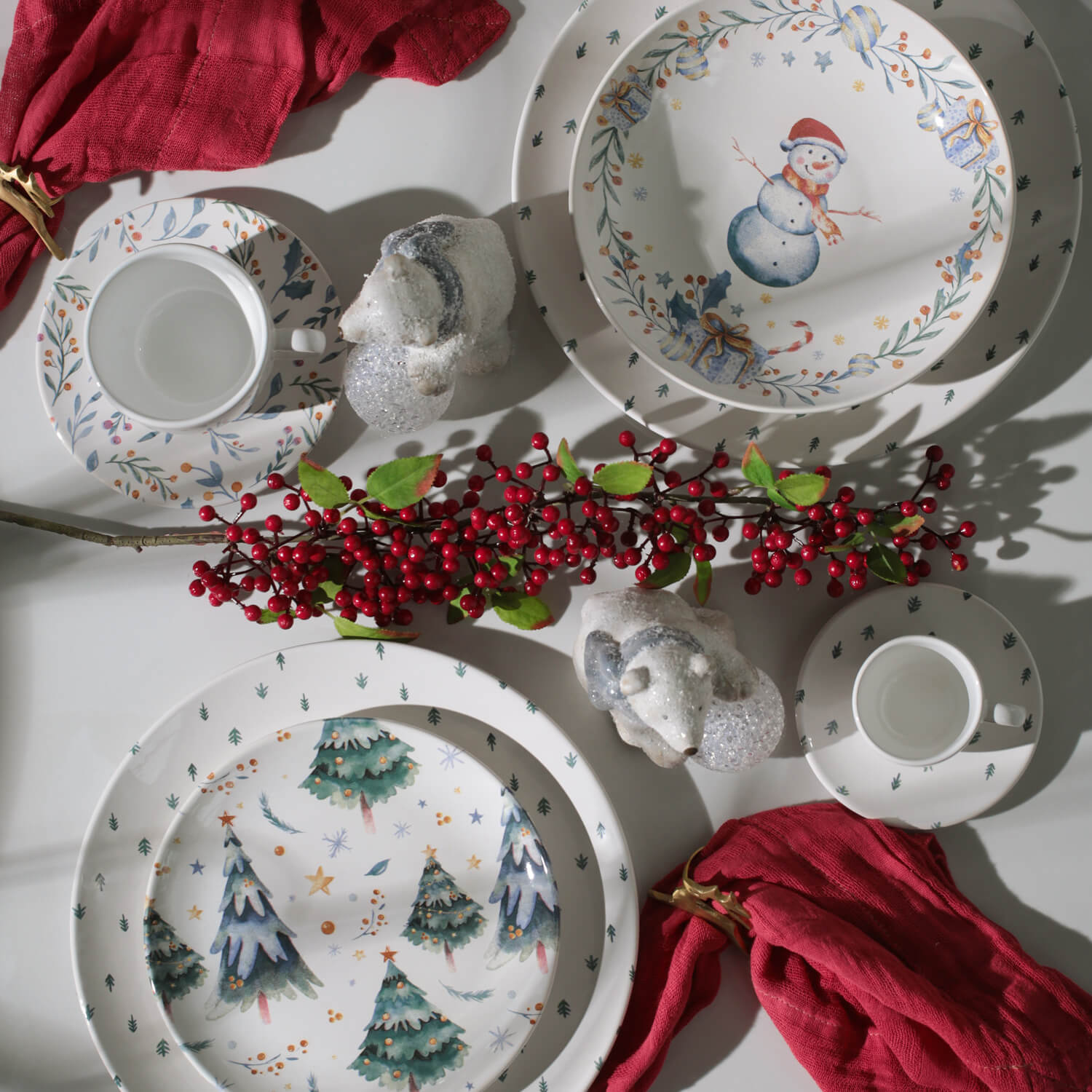 Ｙ.A:Raison D'Etre ５点セット Conjunto com 6 Pratos Raso Coup Snowflakes Ø27,5cm - Porto Brasil