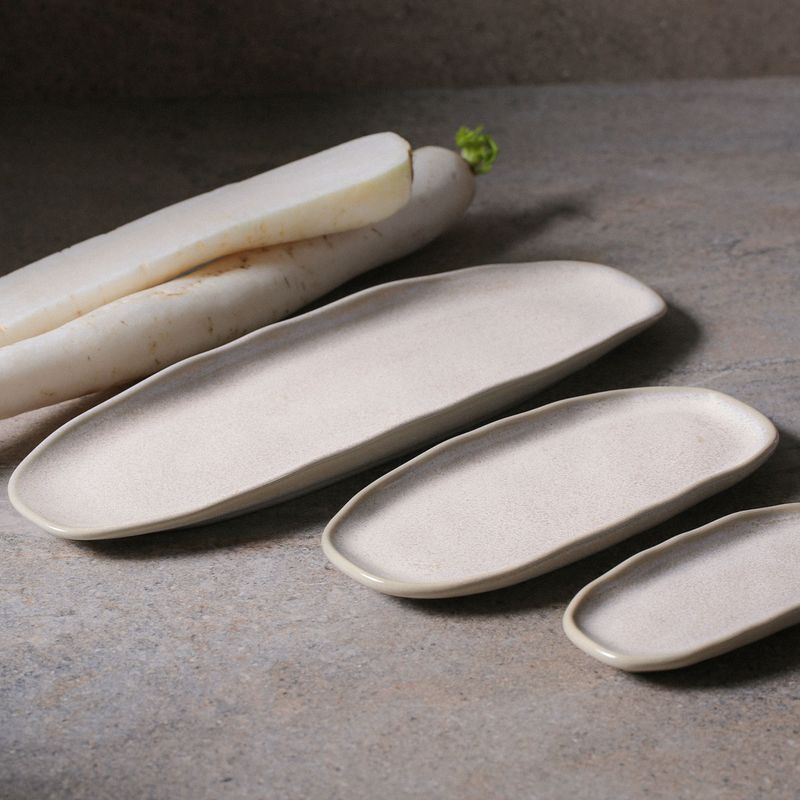 15114108501---TRAVESSA-OVAL-RASA-PEQUENA-ORGANICO-LATTE-23x11-CM_amb1