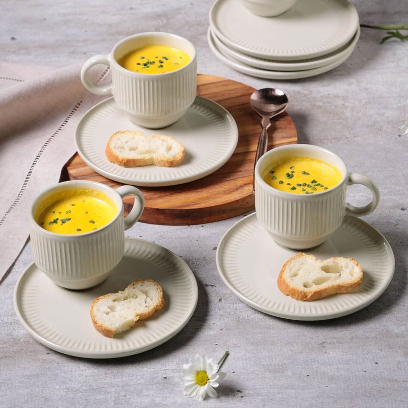 Conjunto com 6 Xícaras de Chá Empilhável com 6 Pires Linhas Clay