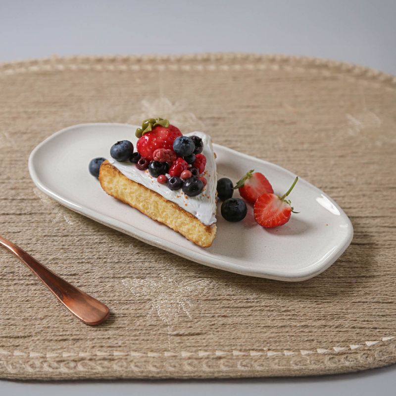 15114126401 TRAVESSA OVAL RASA PEQUENA ORGANICO STONEWARE 23x11CM GLAM0