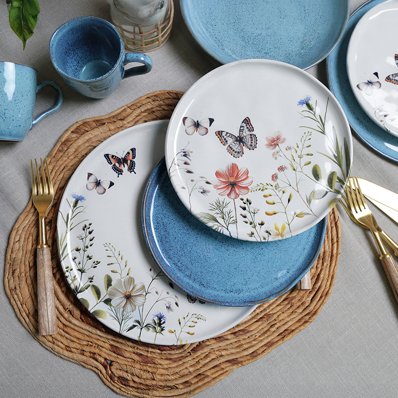 Cores que se complemetam nos detalhes: Evergreen e Latte